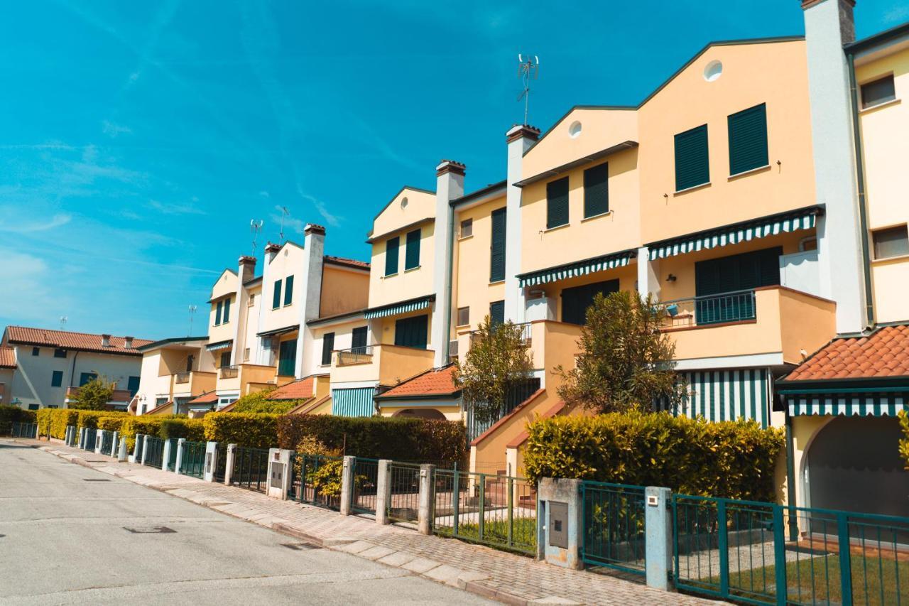 Villetta A Schiera Orchidea Eraclea Mare Εξωτερικό φωτογραφία